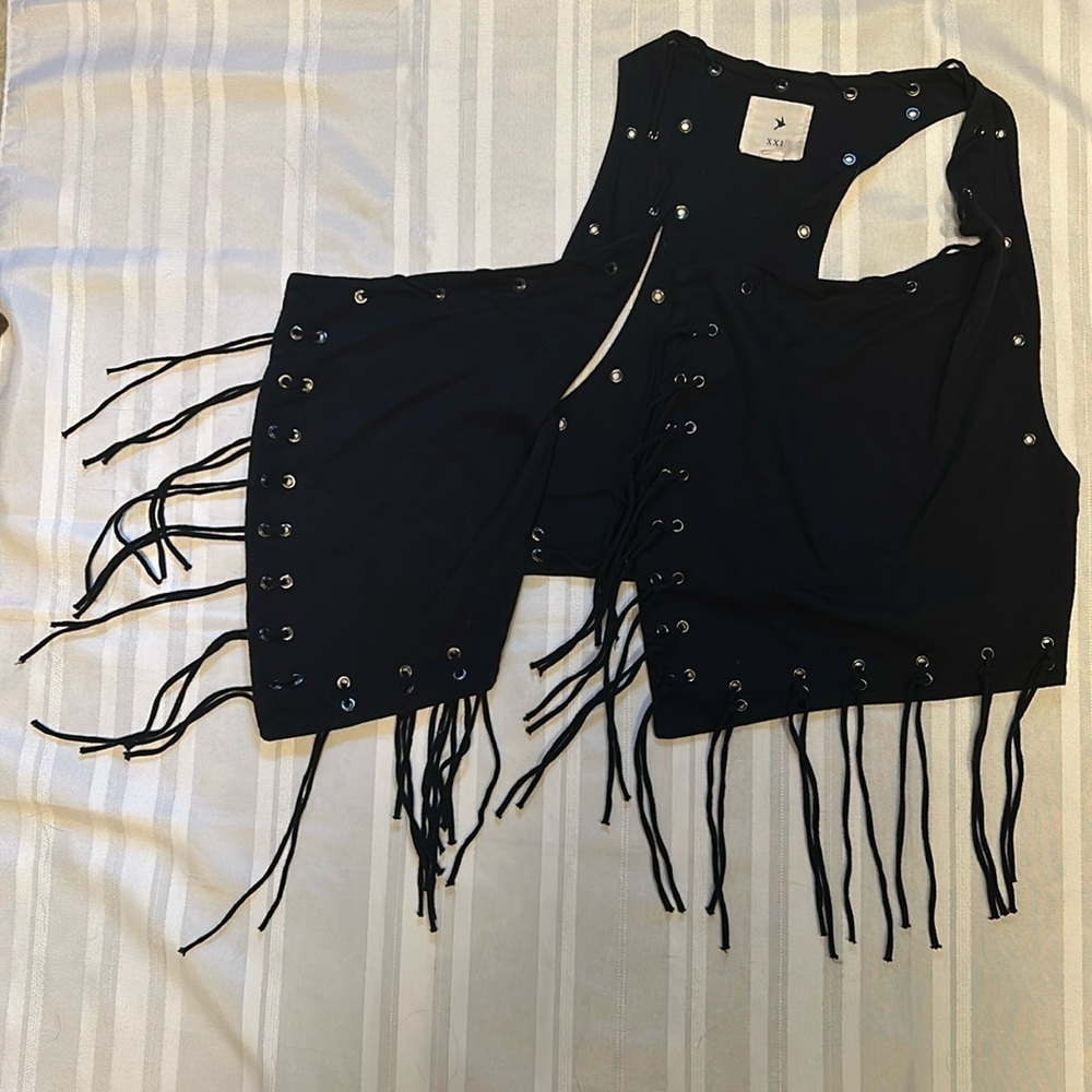 XXI Fringe Vest - Picture 2 of 12